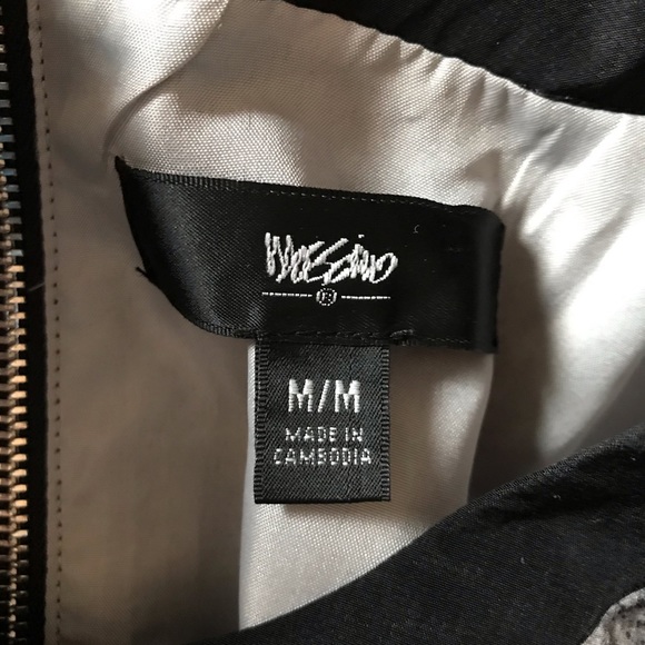 Dress - Picture 8 of 8